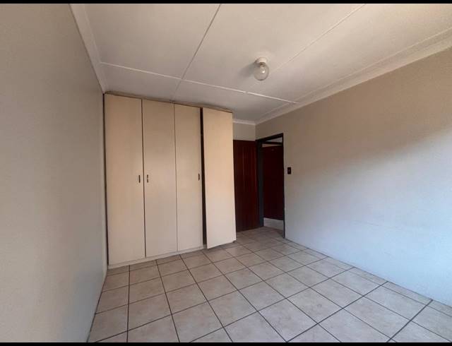 3 BEDROOM HOUSE TO LET IN BLOEMSIDE